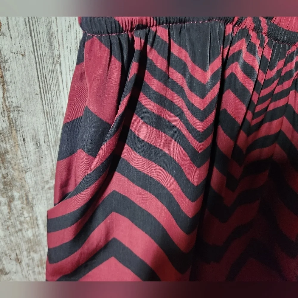 Lily Rose Burgundy and Black Chevron Midi Dress With Pockets